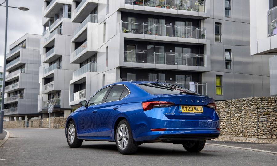  Skoda Octavia 2020 года  (UK) (фото 12 из 42)